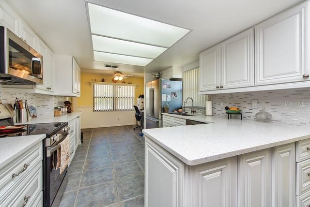 1605 LELAND DRIVE, Sun City Center, FL 33573