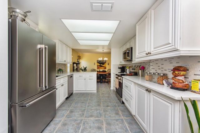 1605 LELAND DRIVE, Sun City Center, FL 33573