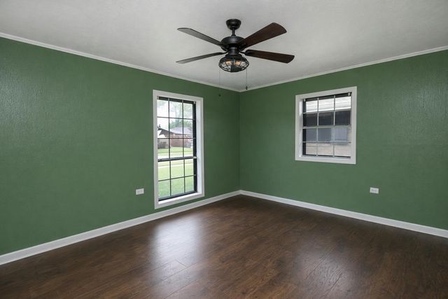 903 Eagle Dr, Houma, LA 70364