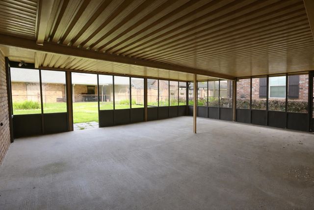 903 Eagle Dr, Houma, LA 70364