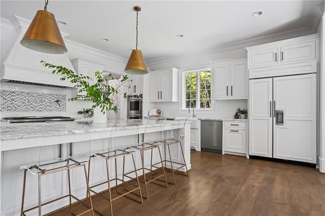 230 Danbury Lane, Atlanta, GA 30327
