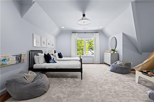 230 Danbury Lane, Atlanta, GA 30327