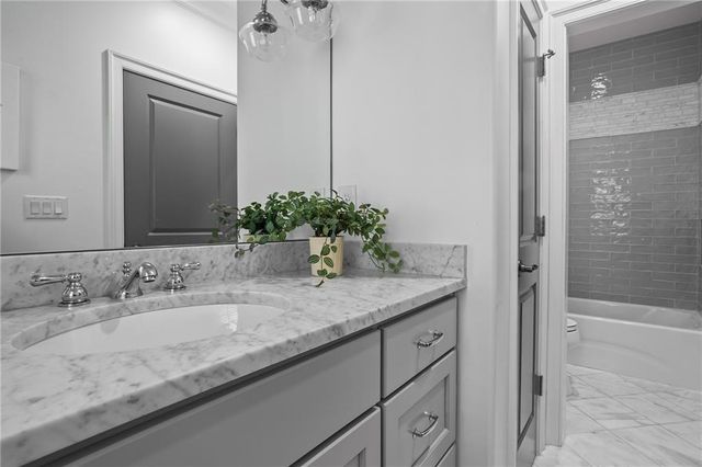230 Danbury Lane, Atlanta, GA 30327