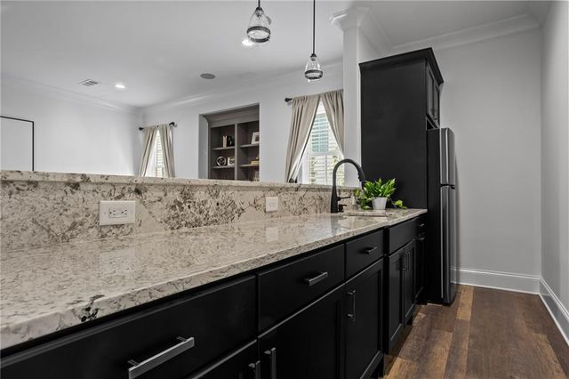 230 Danbury Lane, Atlanta, GA 30327