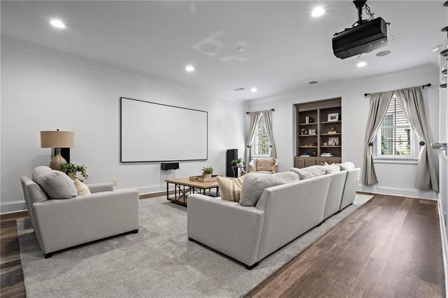 230 Danbury Lane, Atlanta, GA 30327