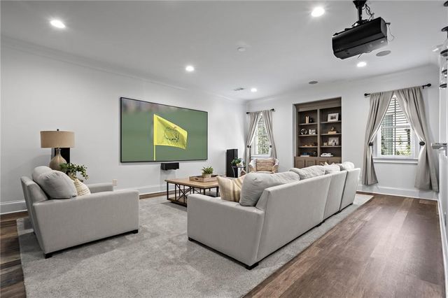 230 Danbury Lane, Atlanta, GA 30327