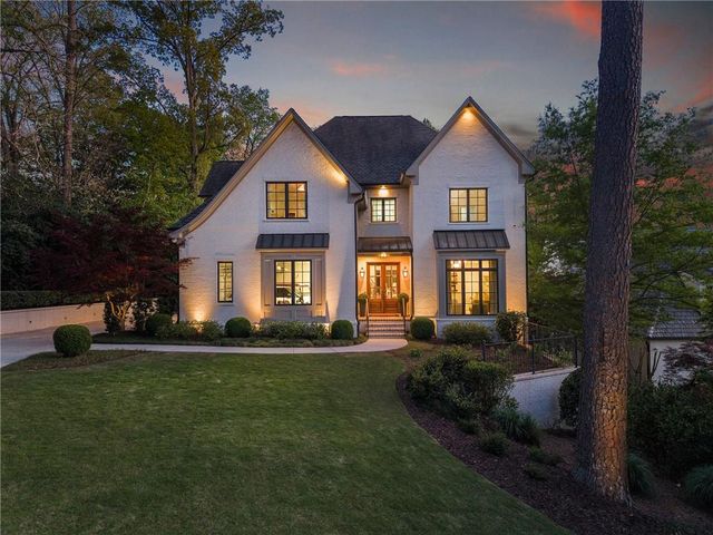 230 Danbury Lane, Atlanta, GA 30327