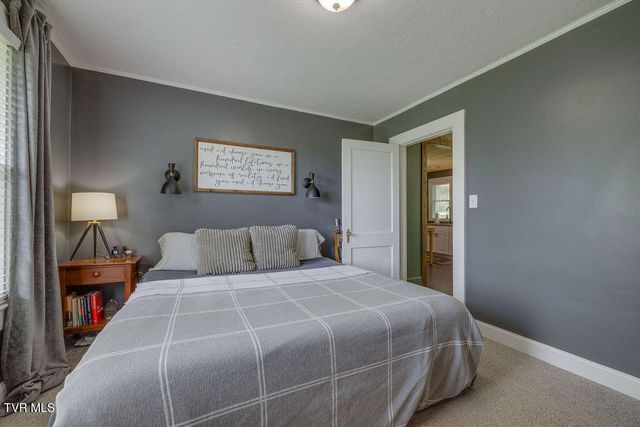 3901 Rocky Hill Lane, Kingsport, TN 37660