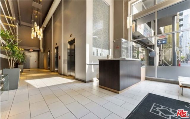 645 W 9th Street 715, Los Angeles, CA 90015