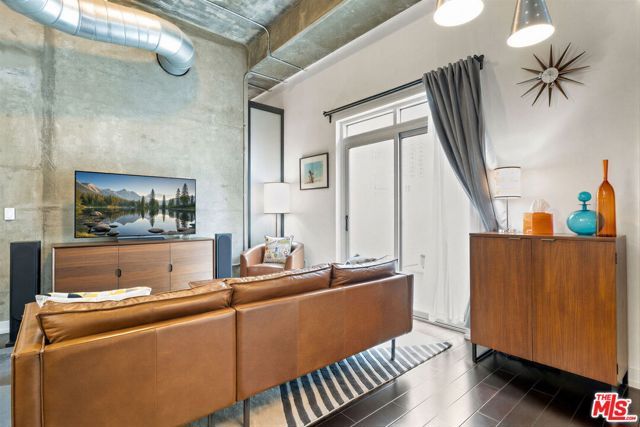 645 W 9th Street 715, Los Angeles, CA 90015