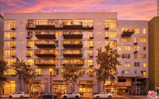 645 W 9th Street 715, Los Angeles, CA 90015