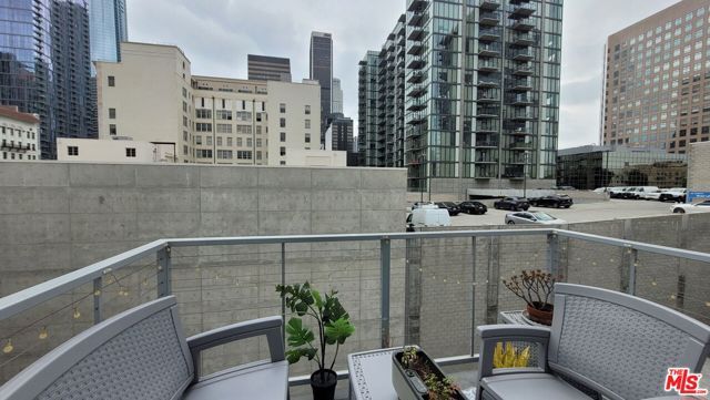 645 W 9th Street 715, Los Angeles, CA 90015