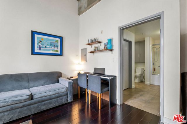 645 W 9th Street 715, Los Angeles, CA 90015