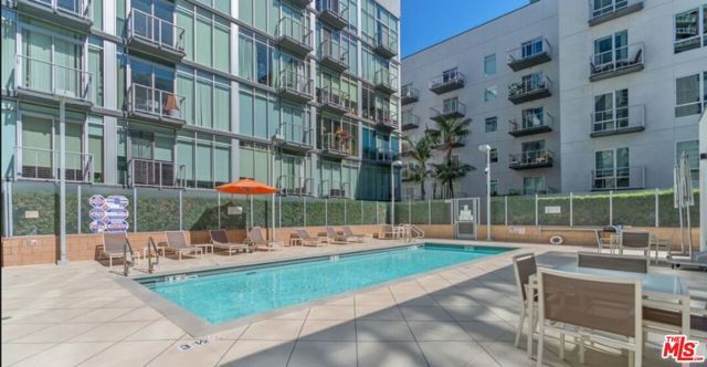 645 W 9th Street 715, Los Angeles, CA 90015