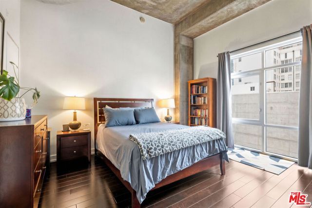 645 W 9th Street 715, Los Angeles, CA 90015