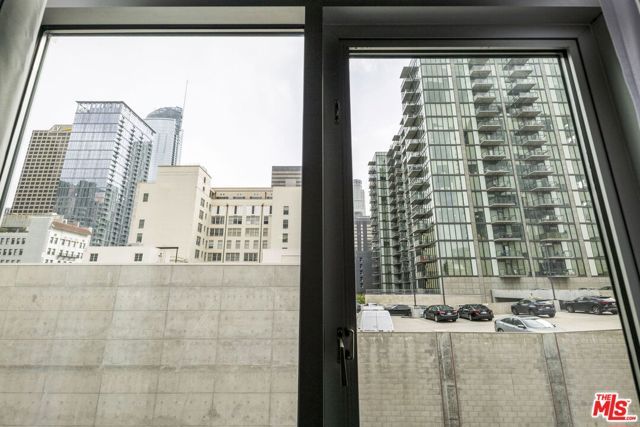 645 W 9th Street 715, Los Angeles, CA 90015