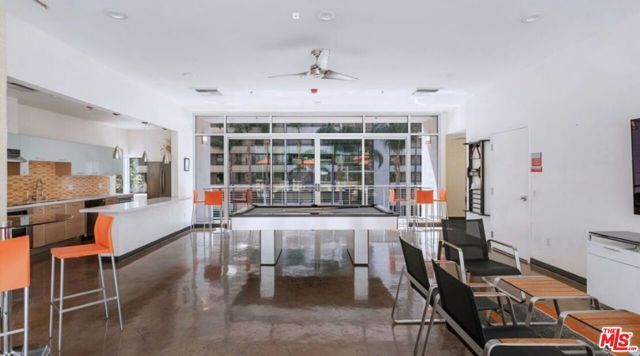 645 W 9th Street 715, Los Angeles, CA 90015