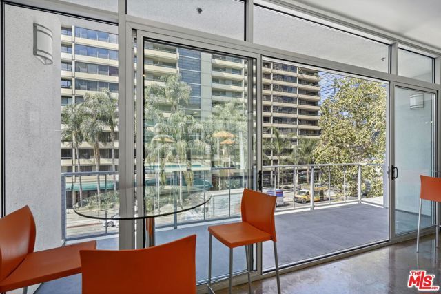 645 W 9th Street 715, Los Angeles, CA 90015