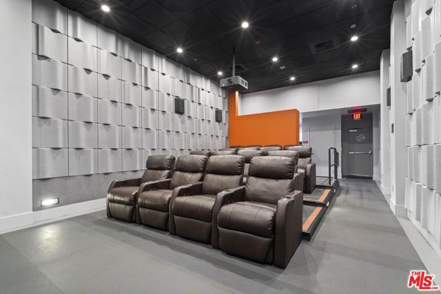 645 W 9th Street 715, Los Angeles, CA 90015