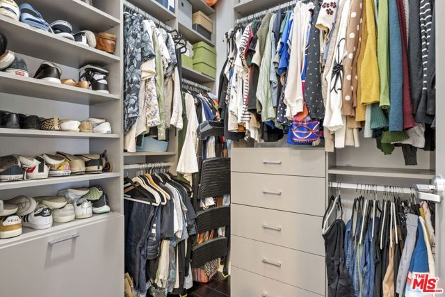 645 W 9th Street 715, Los Angeles, CA 90015