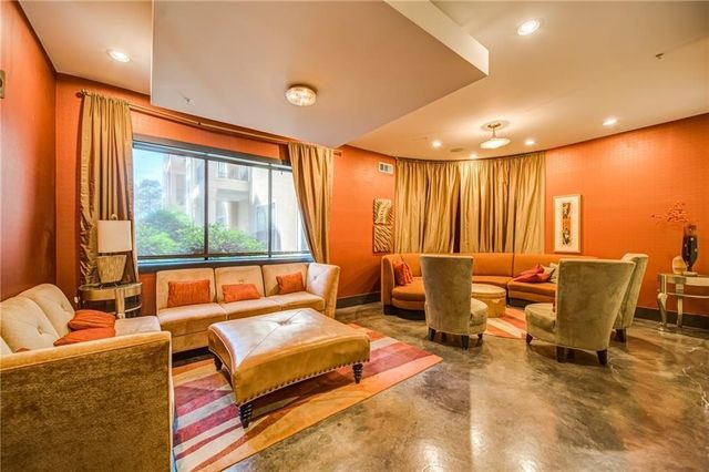 795 Hammond Drive 609, Atlanta, GA 30328
