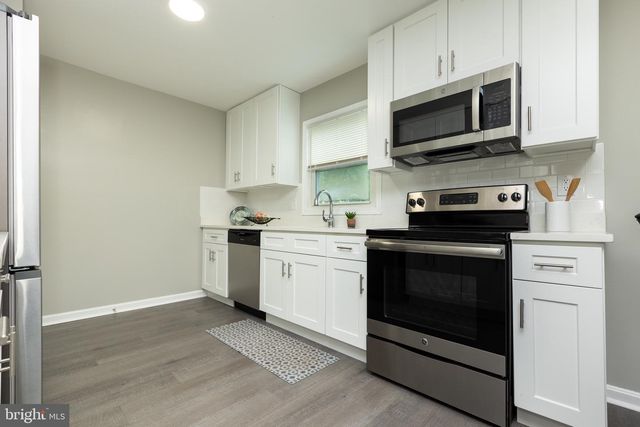 8624 CUNNINGHAM DR, College Park, MD 20740