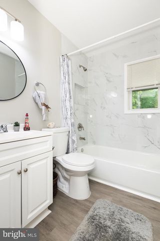 8624 CUNNINGHAM DR, College Park, MD 20740