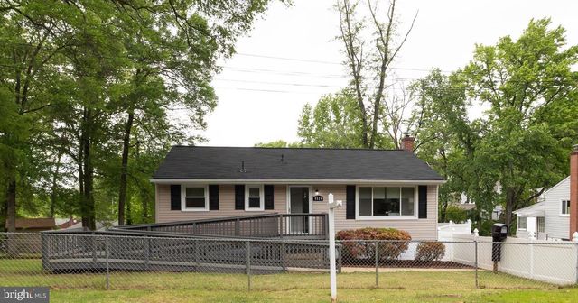 8624 CUNNINGHAM DR, College Park, MD 20740