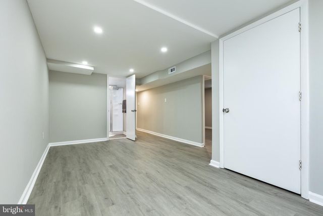 8624 CUNNINGHAM DR, College Park, MD 20740