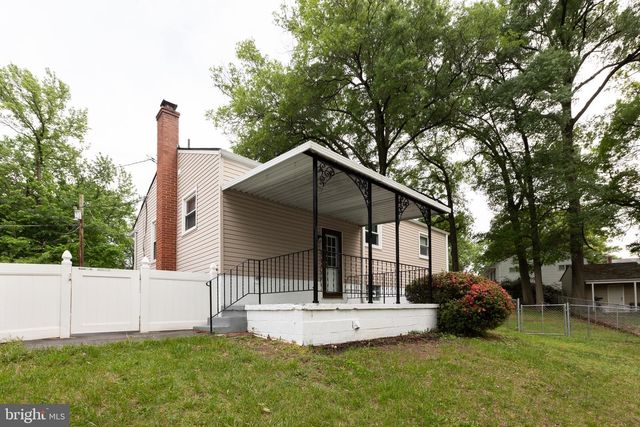 8624 CUNNINGHAM DR, College Park, MD 20740