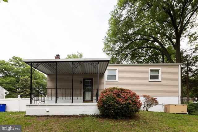 8624 CUNNINGHAM DR, College Park, MD 20740