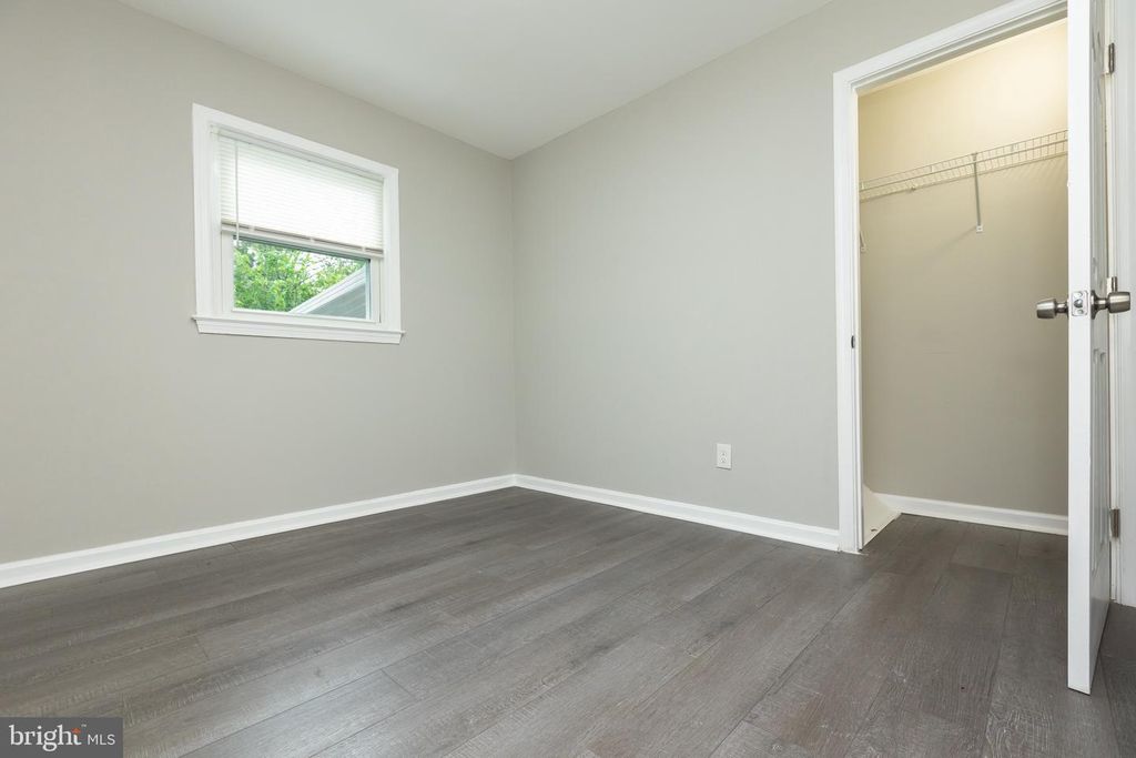 Image 17 of property listing at 8624 CUNNINGHAM DR, College Park, MD 20740