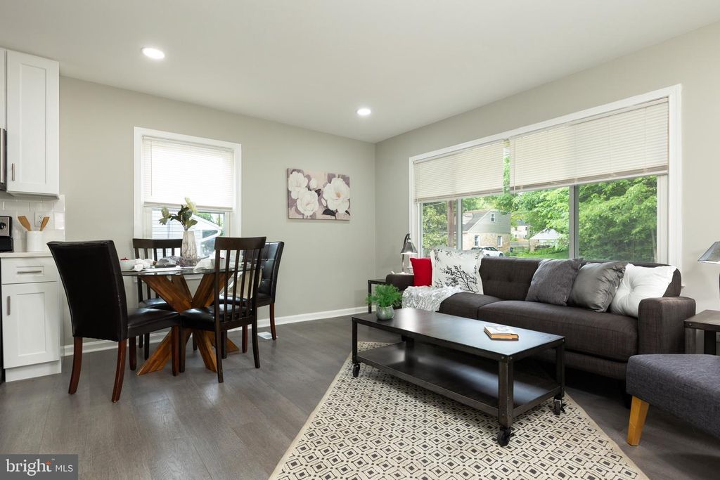 Image 2 of property listing at 8624 CUNNINGHAM DR, College Park, MD 20740