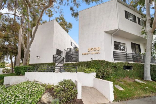 2500 Abbot Kinney Boulevard 5, Venice, CA 90291