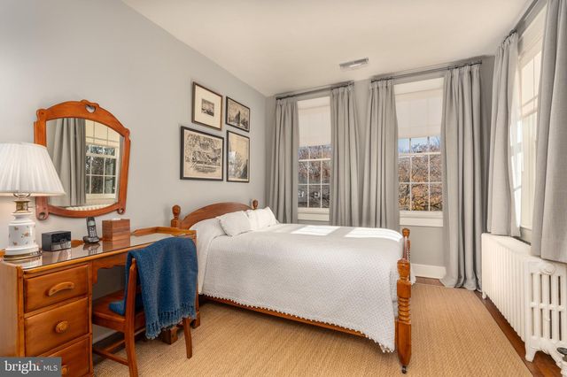 616 FORT WILLIAMS PKWY, Alexandria, VA 22304