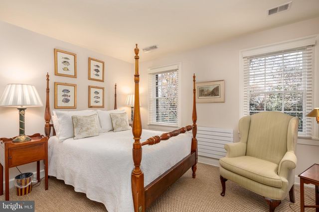 616 FORT WILLIAMS PKWY, Alexandria, VA 22304