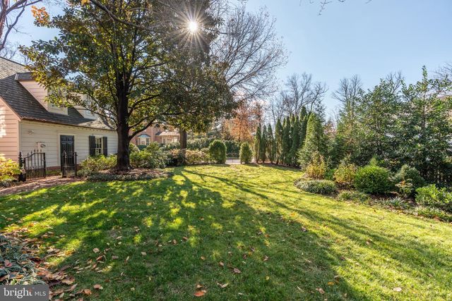 616 FORT WILLIAMS PKWY, Alexandria, VA 22304