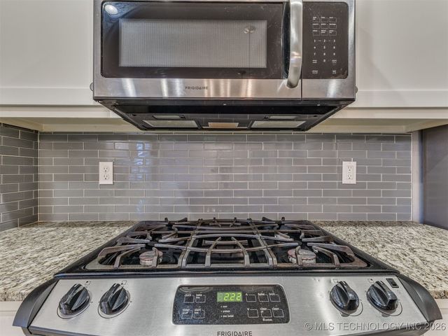 1008 W Missouri Avenue, Claremore, OK 74019