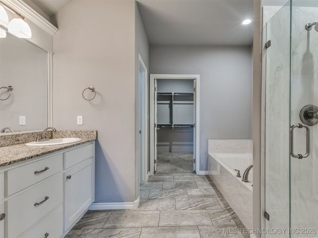 1008 W Missouri Avenue, Claremore, OK 74019