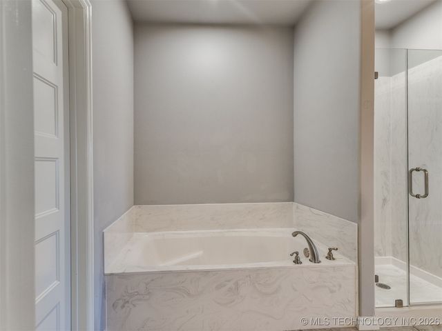 1008 W Missouri Avenue, Claremore, OK 74019