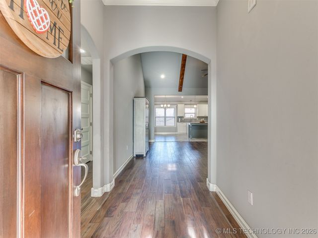 1008 W Missouri Avenue, Claremore, OK 74019