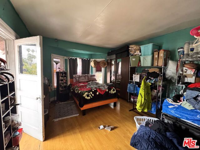 1315 S Westmoreland Avenue, Los Angeles, CA 90006