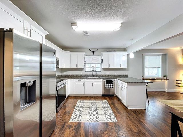 3213 E GENESEE STREET, Tampa, FL 33610