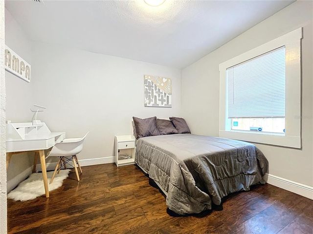 3213 E GENESEE STREET, Tampa, FL 33610