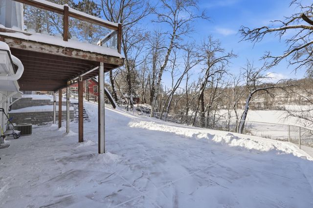 8315 Alta Avenue, Inver Grove Heights, MN 55077