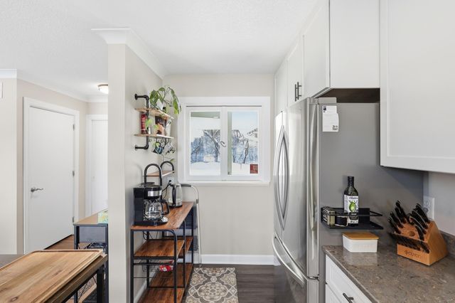 8315 Alta Avenue, Inver Grove Heights, MN 55077