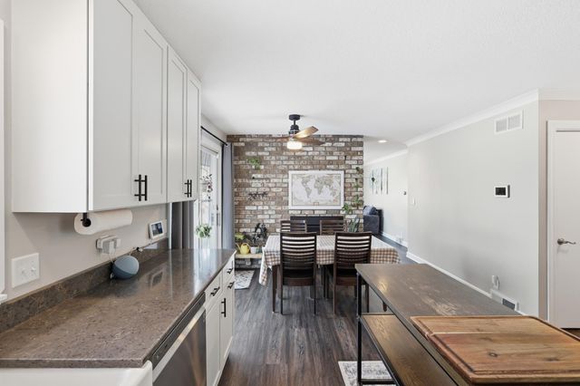 8315 Alta Avenue, Inver Grove Heights, MN 55077