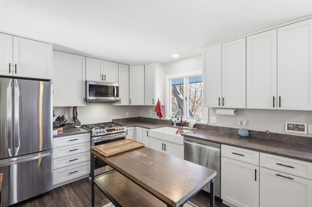 8315 Alta Avenue, Inver Grove Heights, MN 55077