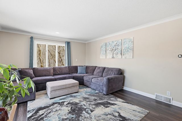 8315 Alta Avenue, Inver Grove Heights, MN 55077