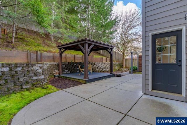 1155 Little John Lp NW, Salem, OR 97304
